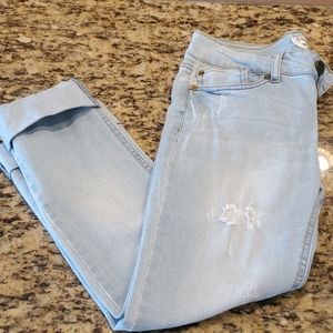 Light blue distressed crop blue jeans